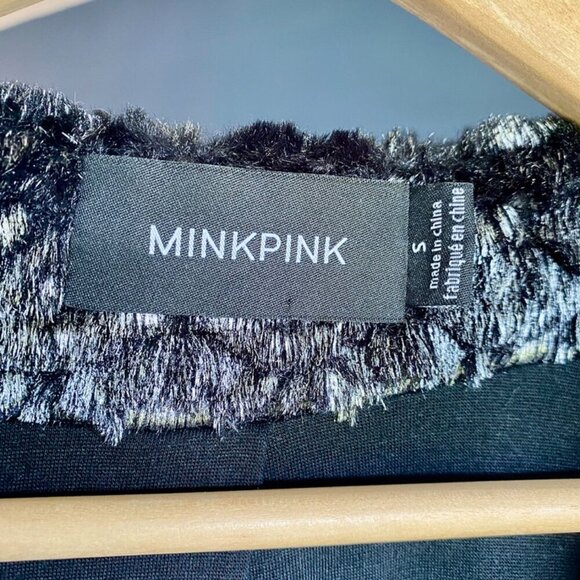 Stunning Minkpink Silver and Black Shimmery Mermaid Scales Fuzzy Jacket - Picture 5 of 12